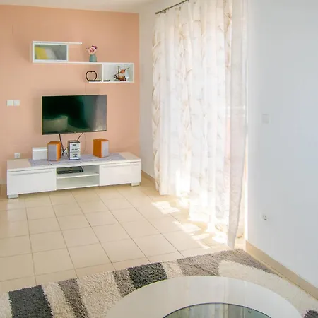 Apartment Etera *